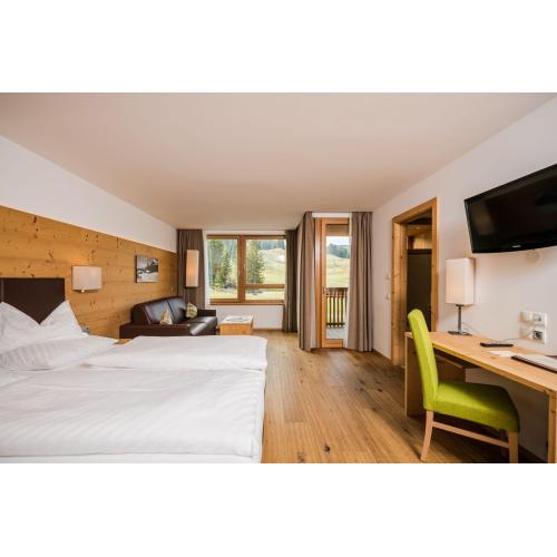 Suite Dolomites - Sporthotel Floralpina - Dolomites Double ...