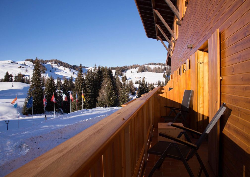 The balcony of the double room Punta d'Oro in winter