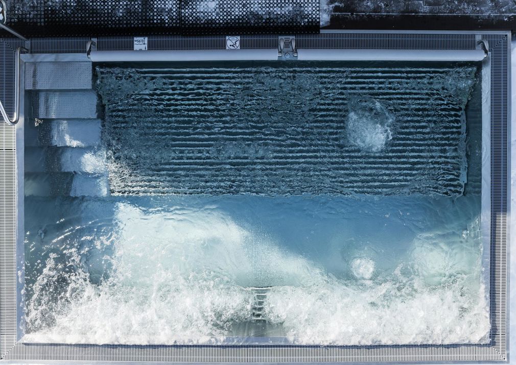 La nostra piscina esterna vista dall'alto