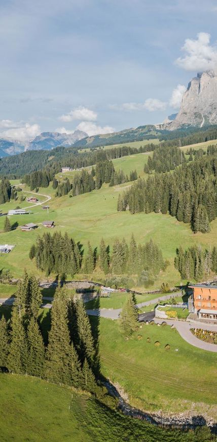 Sporthotel Floralpina auf der Seiser Alm im Sommer